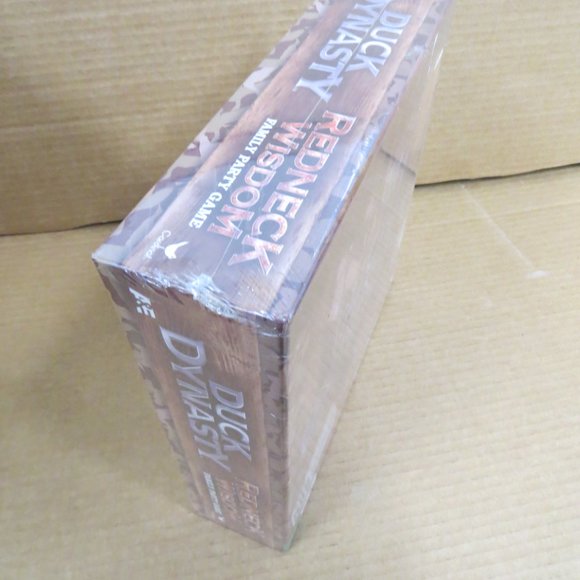 Duck Dynasty Redneck Wisdom Family Party Game, Over 500 Quotes & Questions NIB - Picture 6 of 7